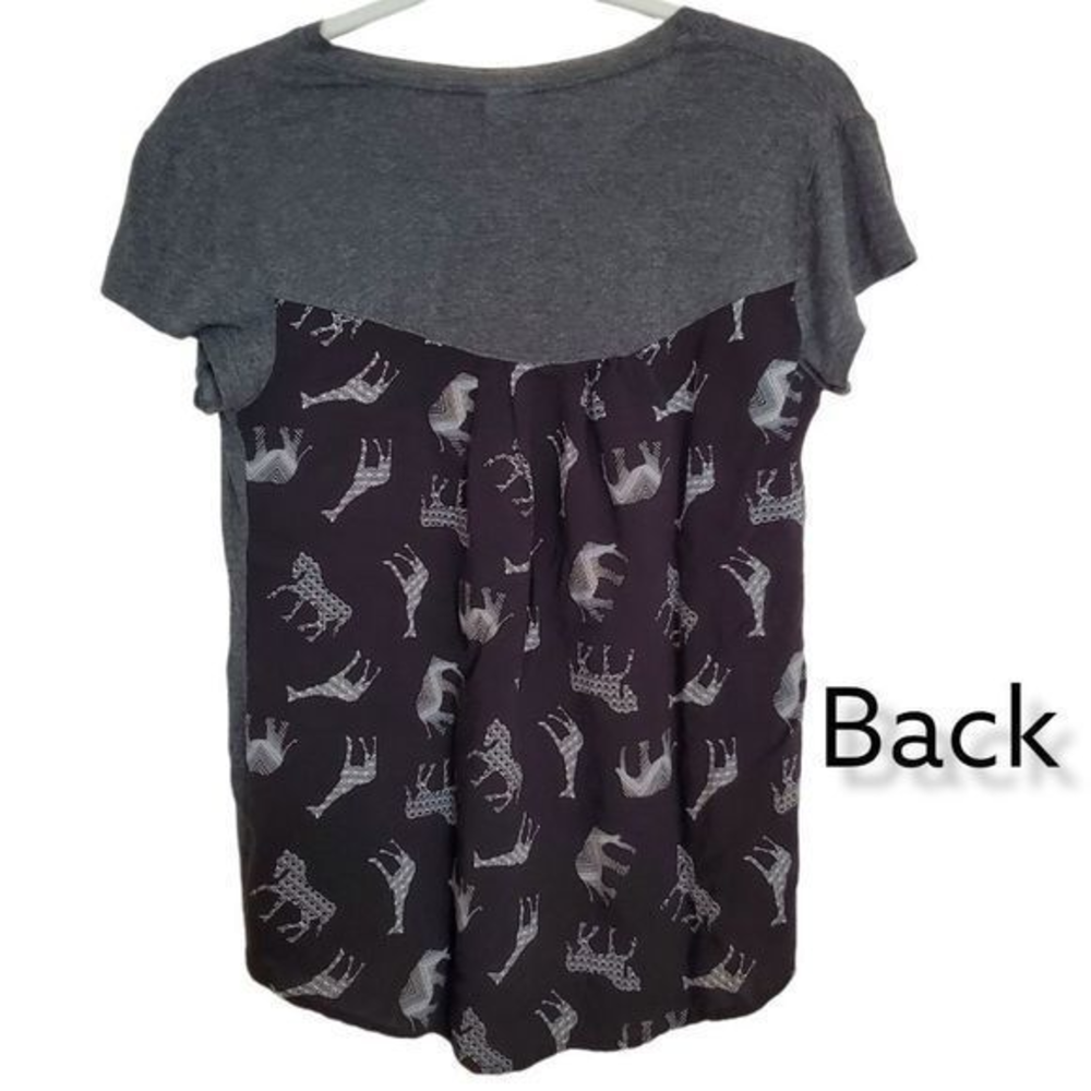 Bobeau Short Sleeve Shirt Elephants Giraffes Black and‎ a White Size XS
